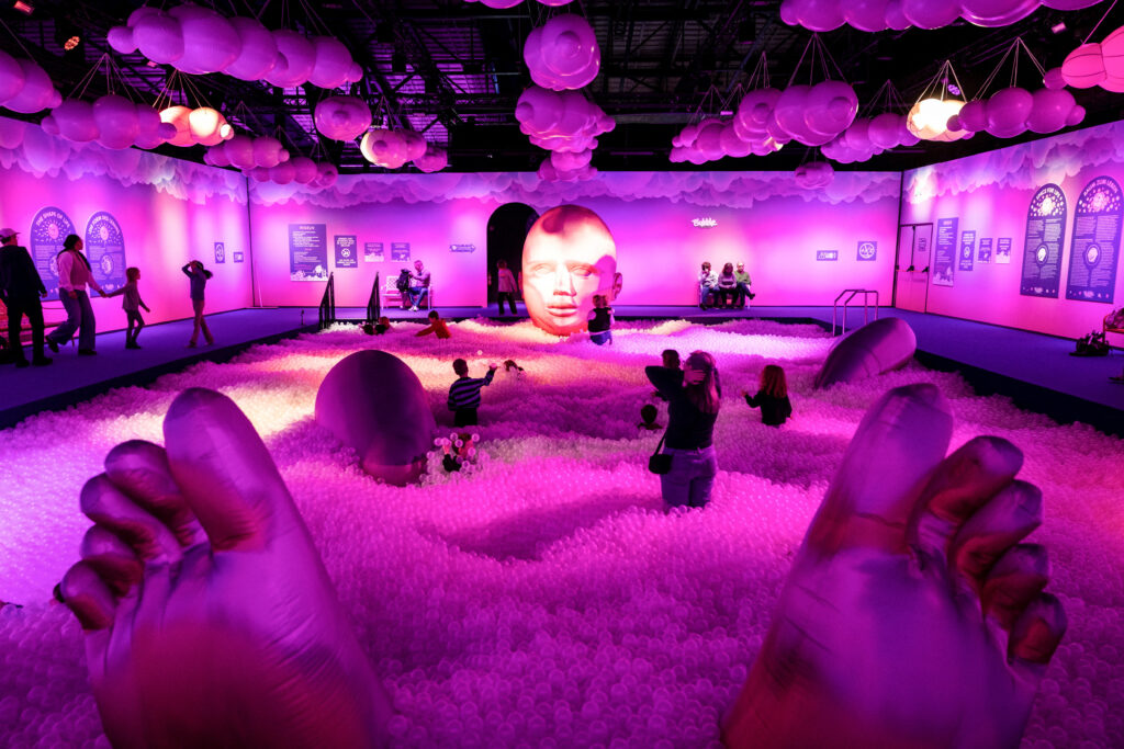 Bubble Planet art exhibition in Berlin