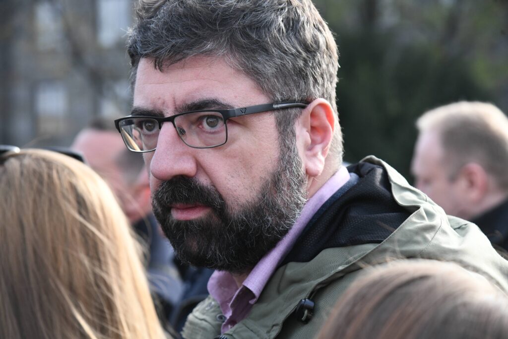POSLANICI OPOZICIJE OBISLI DIJANU HRKU