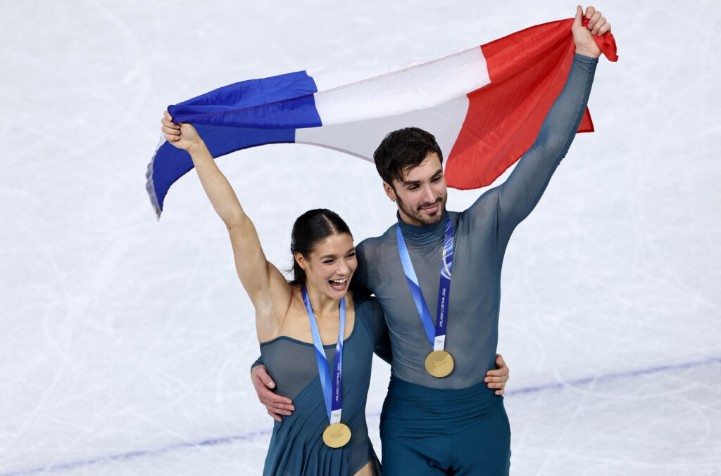 Figure Skating – Ice Dance – Victory Ceremony