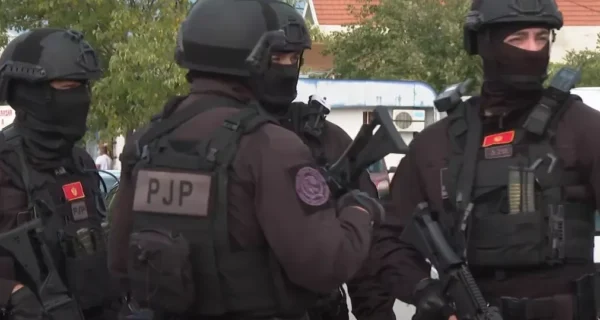 policija CG 3