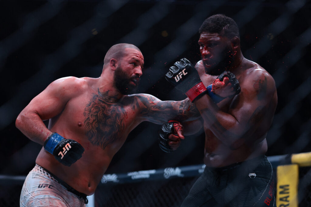 MMA: UFC 327- Blaydes vs Hokit