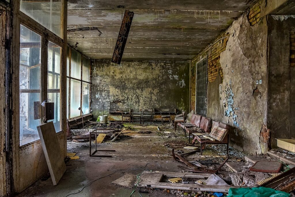 Pripyat-_Hospital_Nº_126_(24876373788)