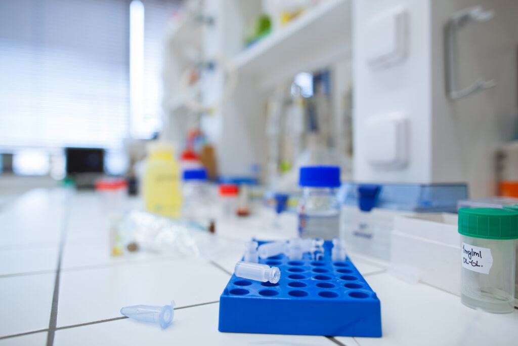 chemistry lab (shallow DOF)