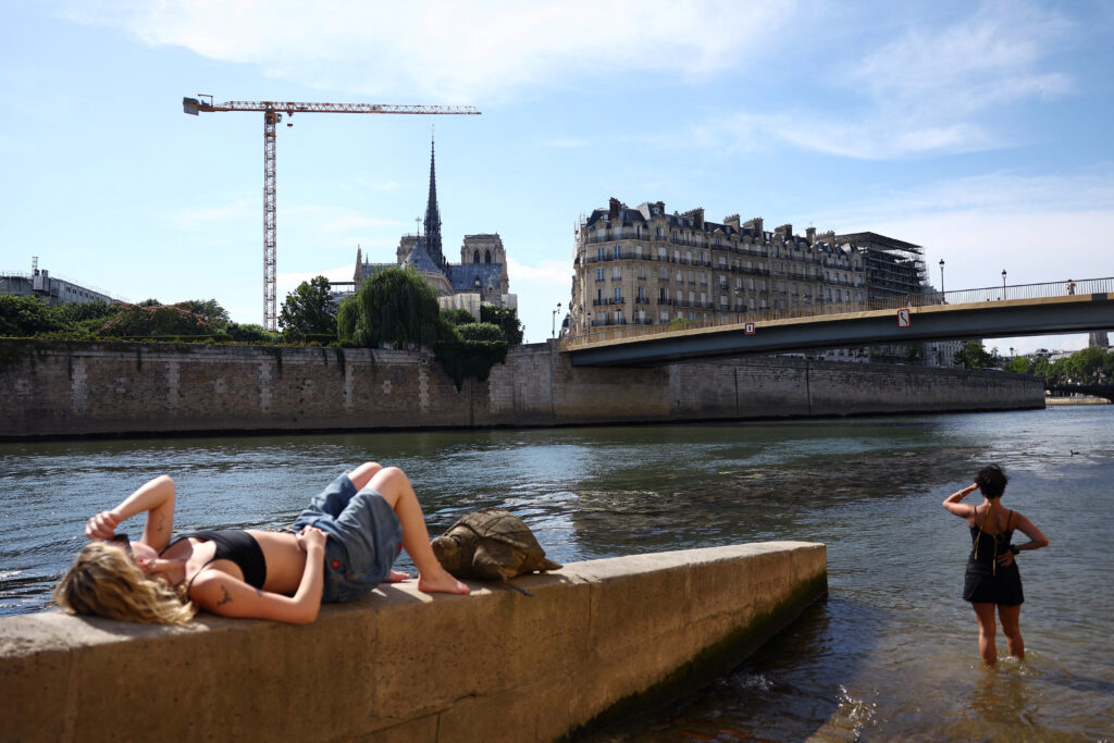 Heatwave hits France