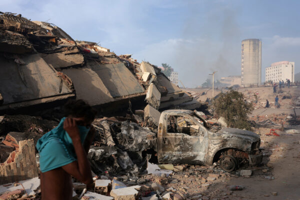 Aftermath of earthquakes in La Guaira