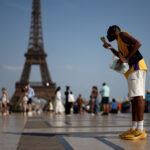 Heatwave hits Paris