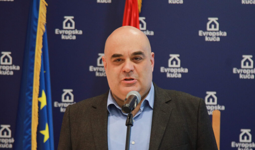 URUCENE NAGRADE KONKURSA BETINA FOTOGRAFIJA GODINE