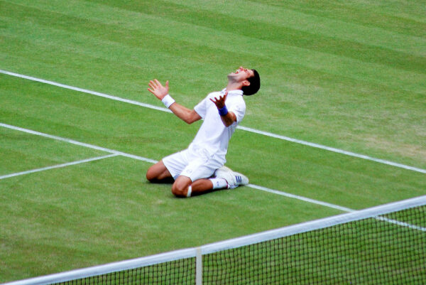 Novak_Djokovic_Wimbledon_2011_semifinal_win_celebration_-_croped_and_edited