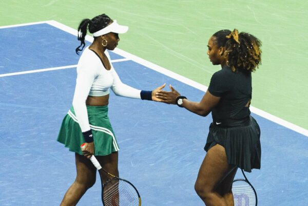 Serena_and_Venus_(cropped)