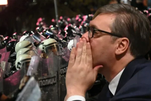 vucic-policija