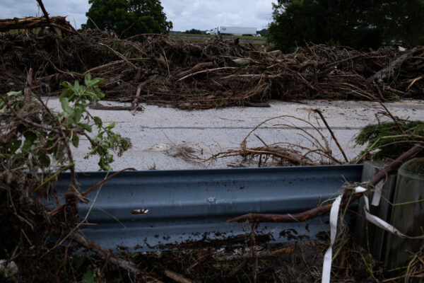 Heavy rains cause flood damage in southern Texas