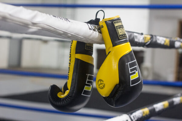 Lace_Up_Boxing_Gloves
