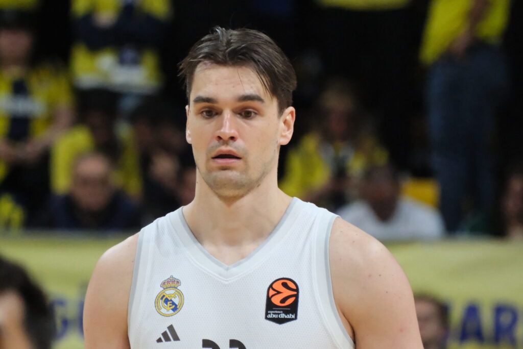 Mario_Hezonja_11_Real_Madrid_Baloncesto_Euroleague_20260409_(4)