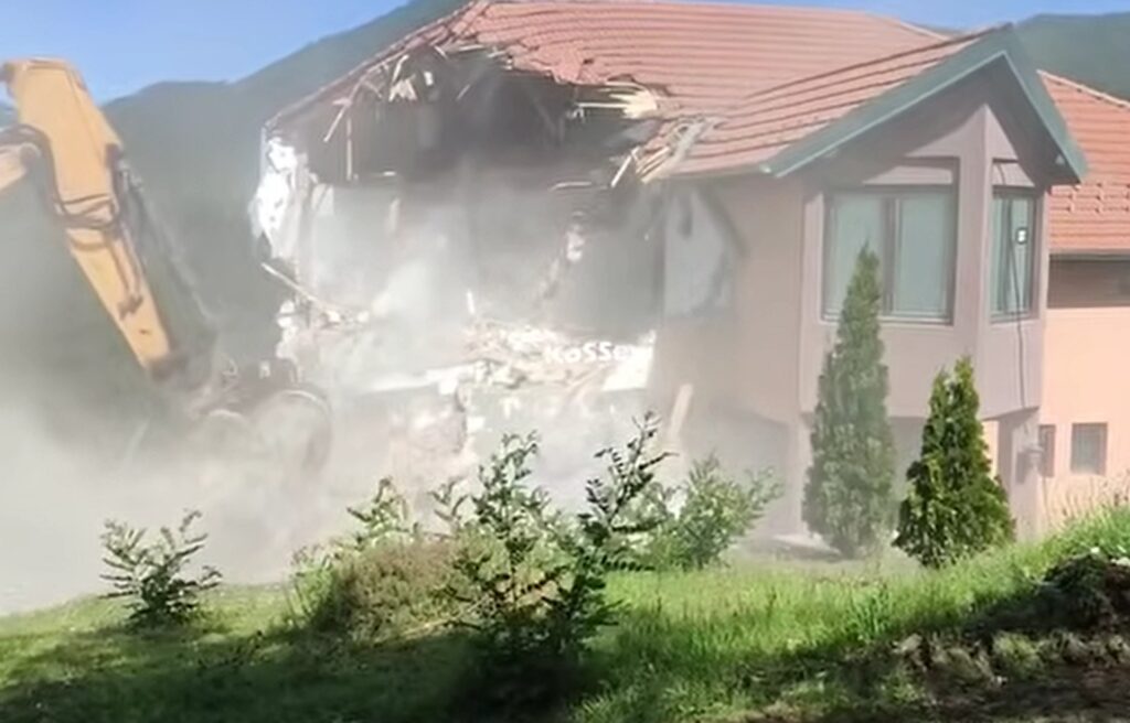 hotel jezero