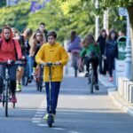surprising_media-electric-scooters-7482995_1920