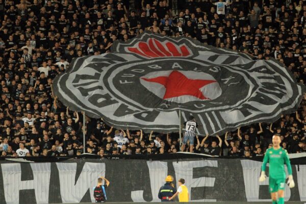 FUDBAL: PARTIZAN – UNA STRASEN