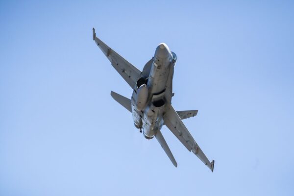jet-aircraft-soaring-through-a-blue-sky-2026-03-20-00-19-41-utc (1)