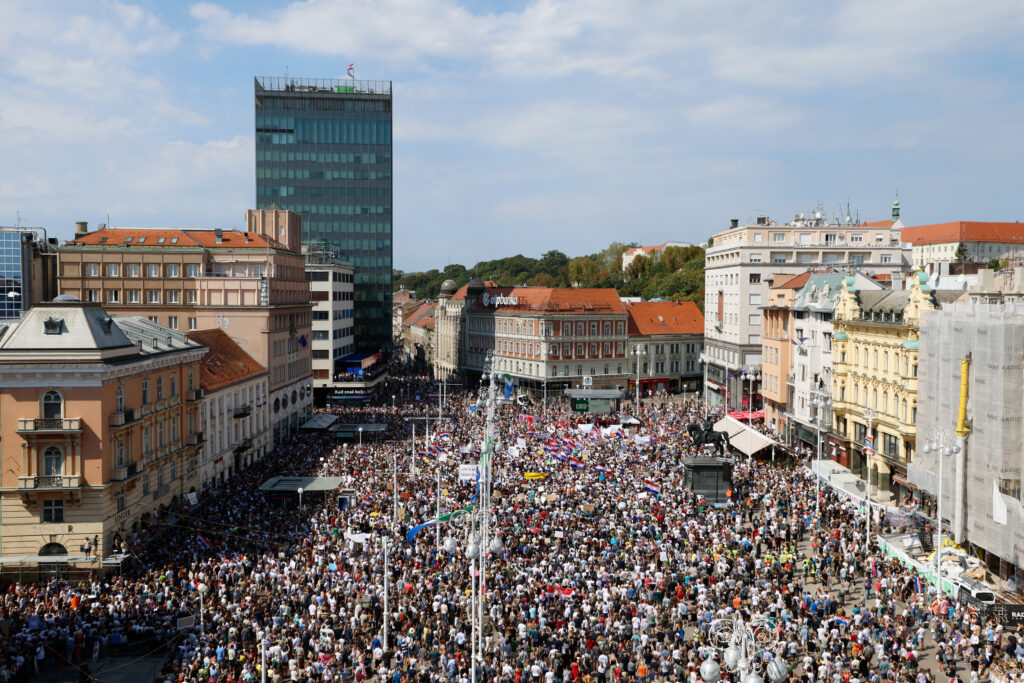 Croatians protest over toxic waste scandal