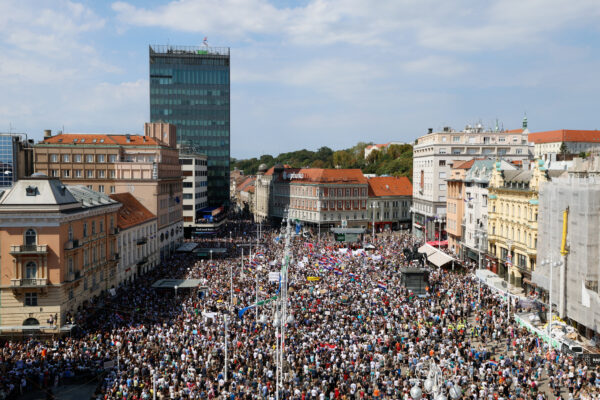 Croatians protest over toxic waste scandal