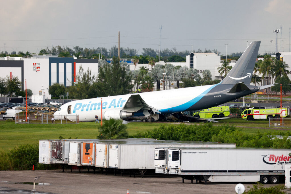 Cargo plane crash in Miami, Florida