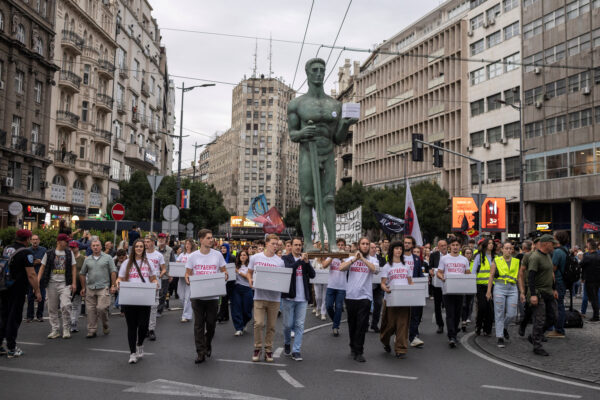 Students submit the “Students Win” list to the Republic Election Commision in Belgrade