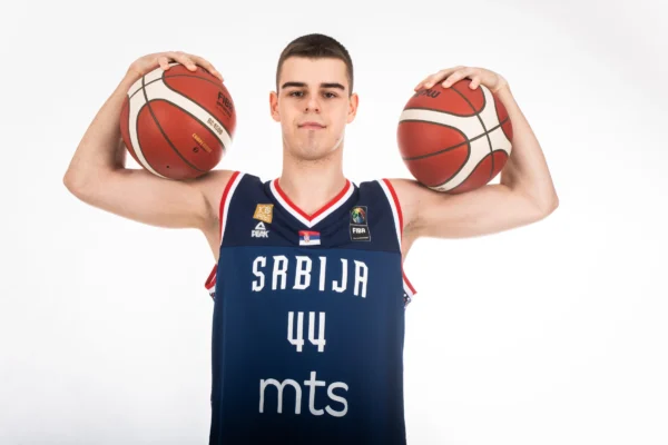 Nikola Topic